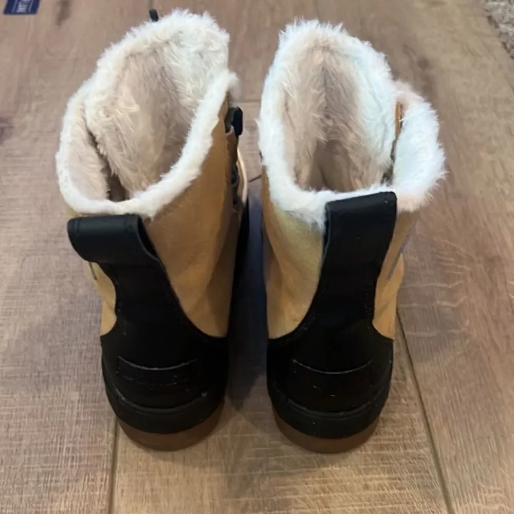 Sorel Tivoli Waterproof Boots with 100g Insulation in Curry Leather US 6